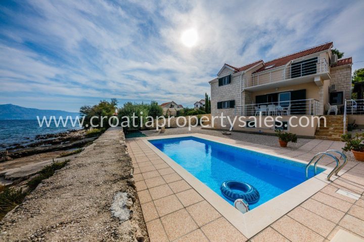 Casa in vendita 120 m² – Brac