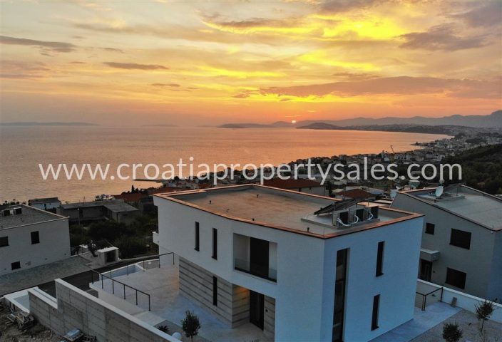 Casa In vendita - Splitsko-dalmatinska Split - foto 2/13