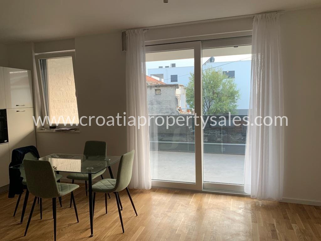 Flat For sale - Šibensko-kninska Šibenik