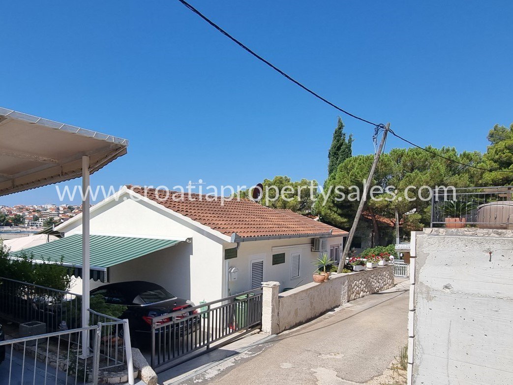 Dom Na sprzedaż -  Trogir/Ciovo