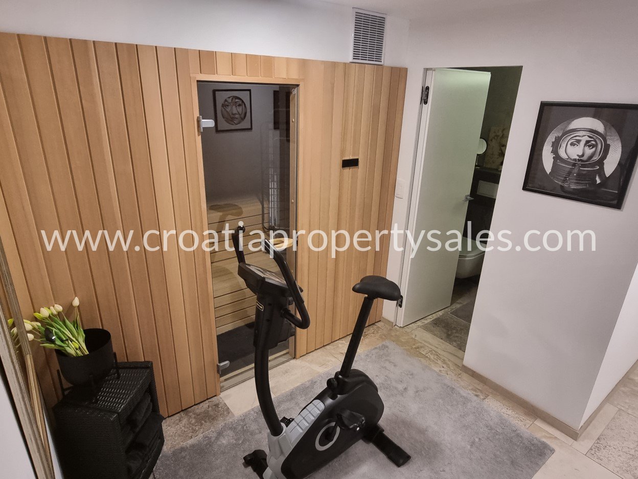 Casa In vendita -  Trogir/Ciovo