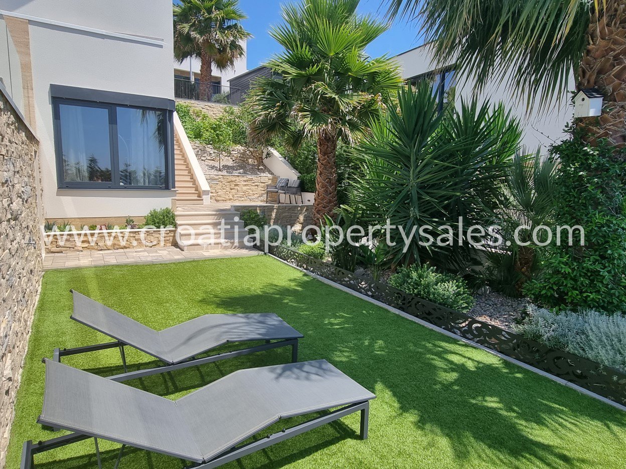 Casa In vendita -  Trogir/Ciovo