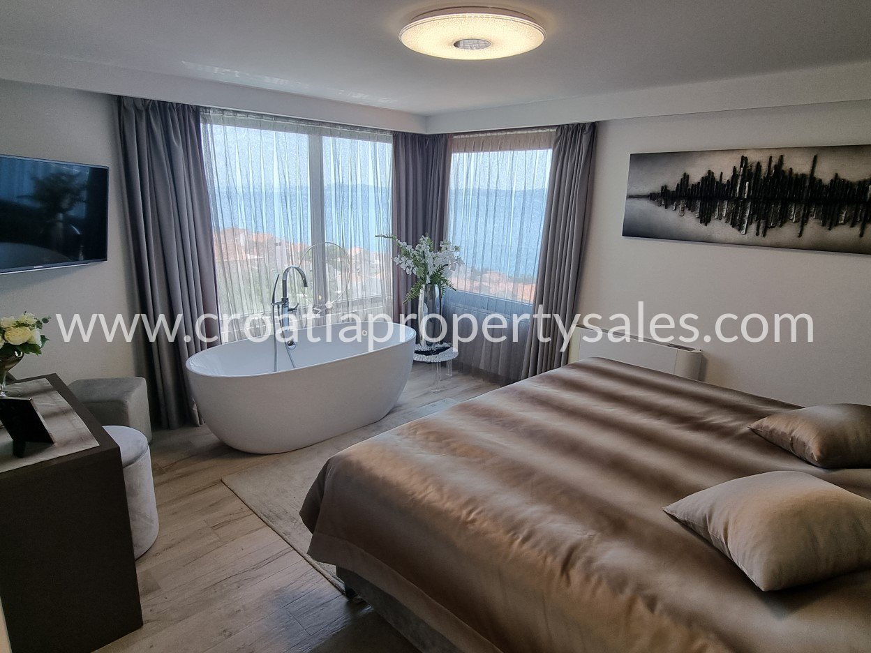 Casa In vendita -  Trogir/Ciovo