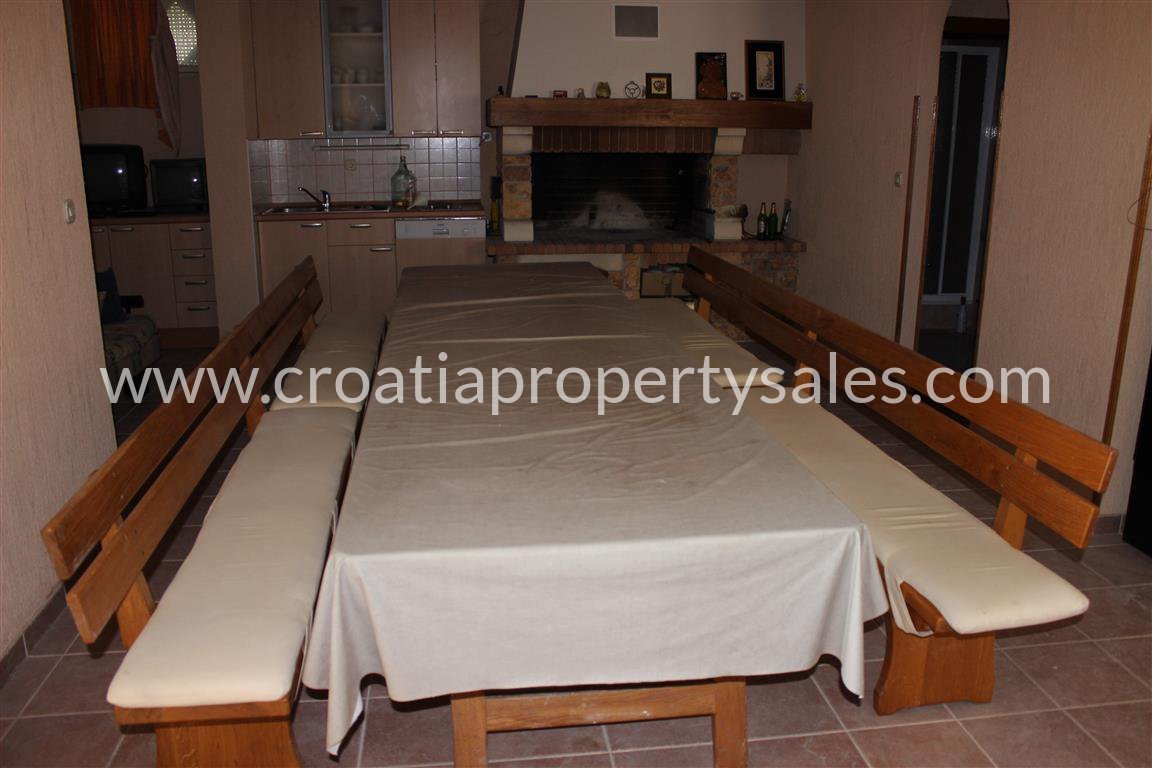 House For sale -  Split