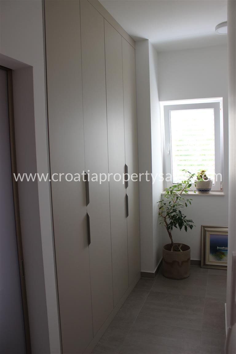 House For sale -  Split