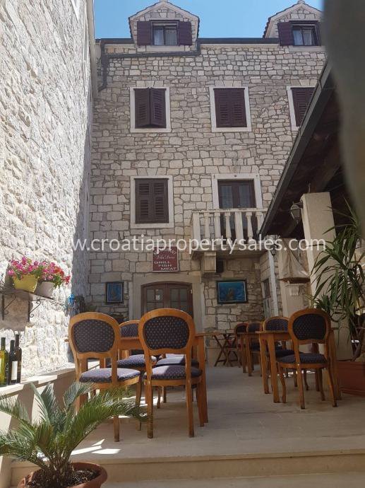 Kuća Na prodaju -  Brac