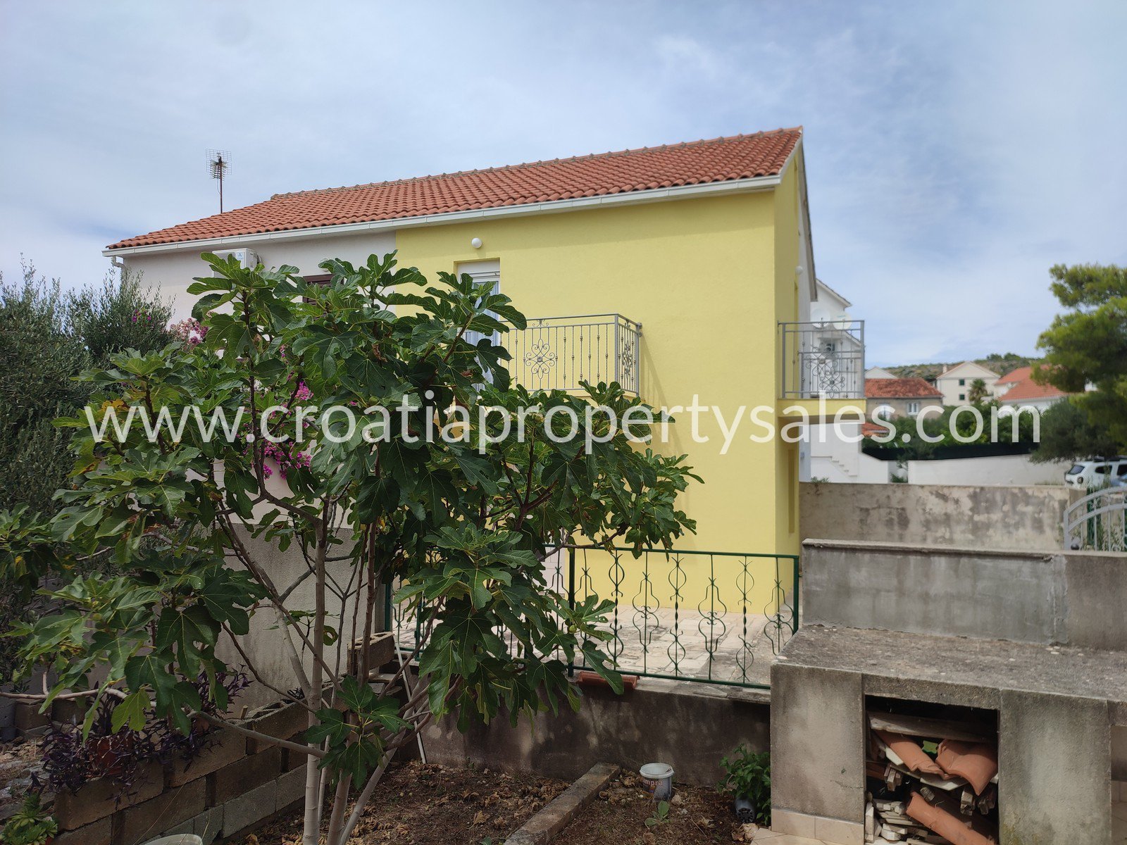 House For sale Brac