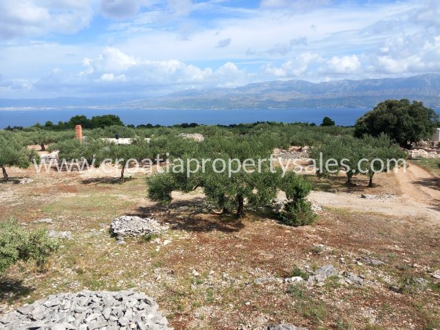 Zemljište na prodaju 13860 m² – Brac