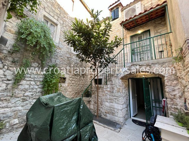 Casa in vendita 78 m² – Kastela