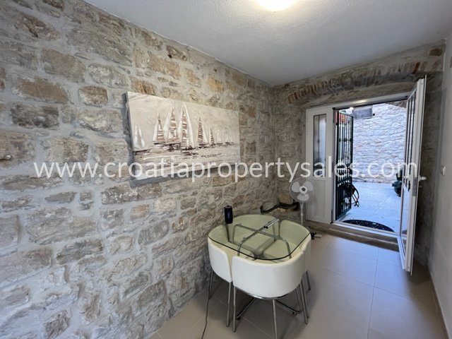Casa In vendita - Kastela - foto 2/10