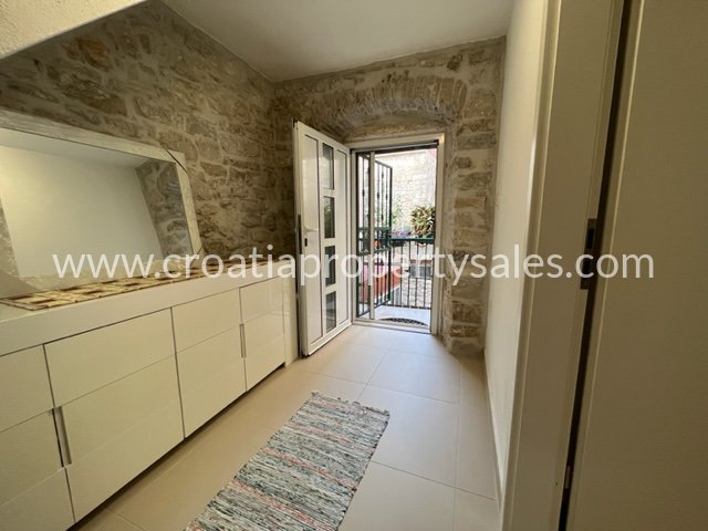 Casa In vendita -  Kastela