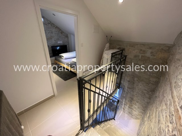 Casa In vendita -  Kastela