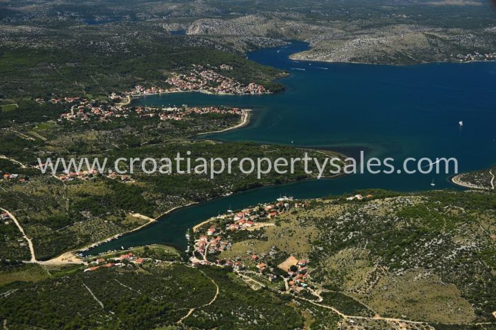 Land for sale 4000 m² – Sibenik