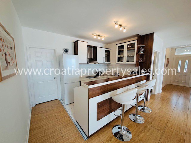 Casa In vendita -  Brac