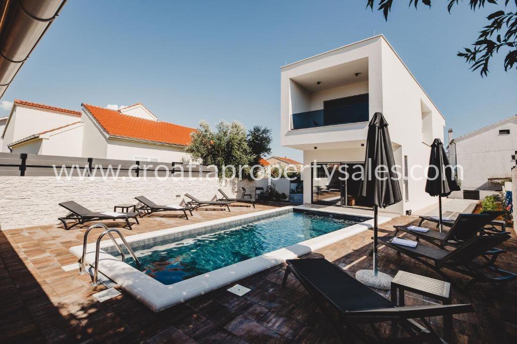 House For sale - Šibensko-kninska Šibenik