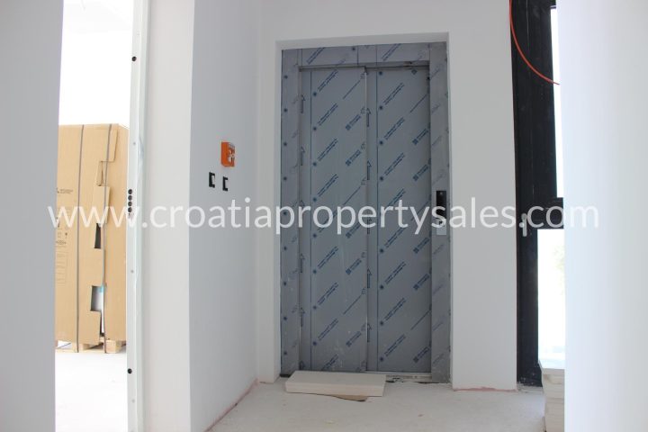 Flat For sale - Splitsko-dalmatinska Omiš - foto 3/15