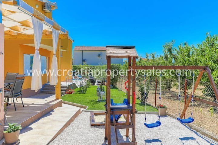 Casa In vendita -  Kastela