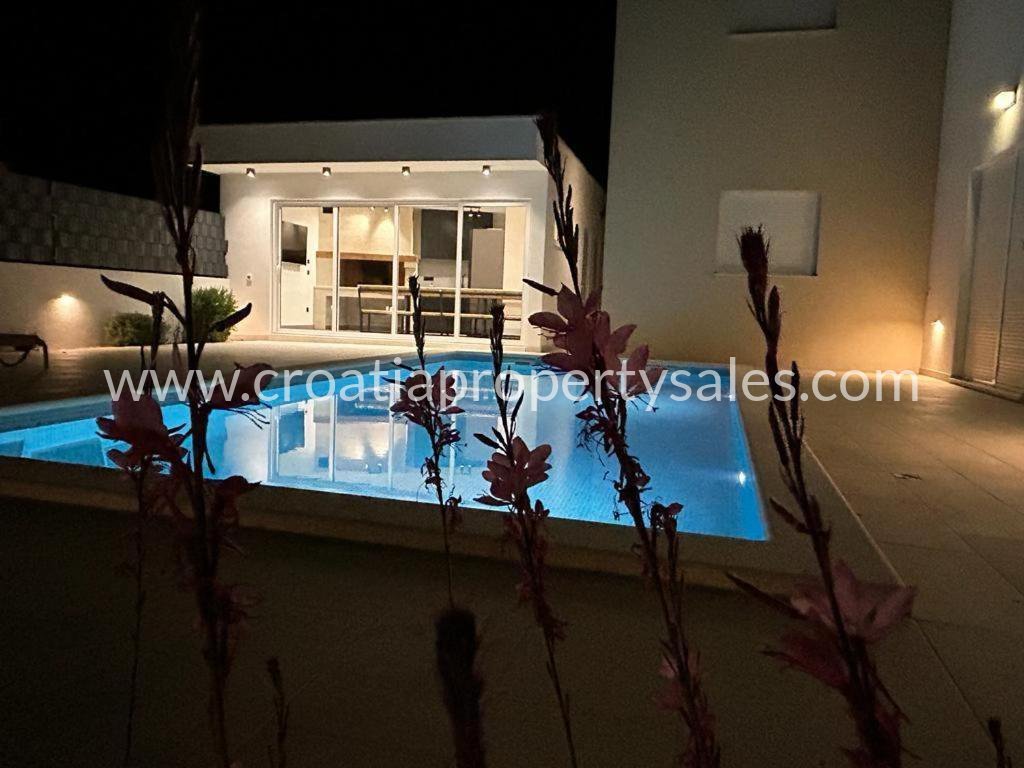Casa In vendita -  Kastela