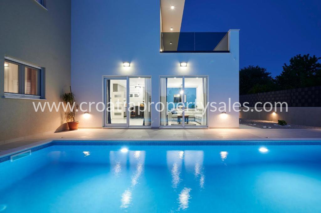 Casa In vendita -  Kastela