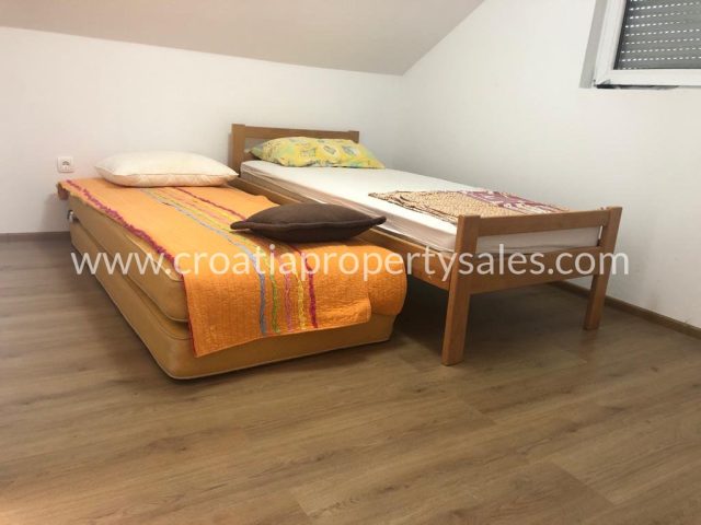 House For sale - Splitsko-dalmatinska šolta - foto 2/8