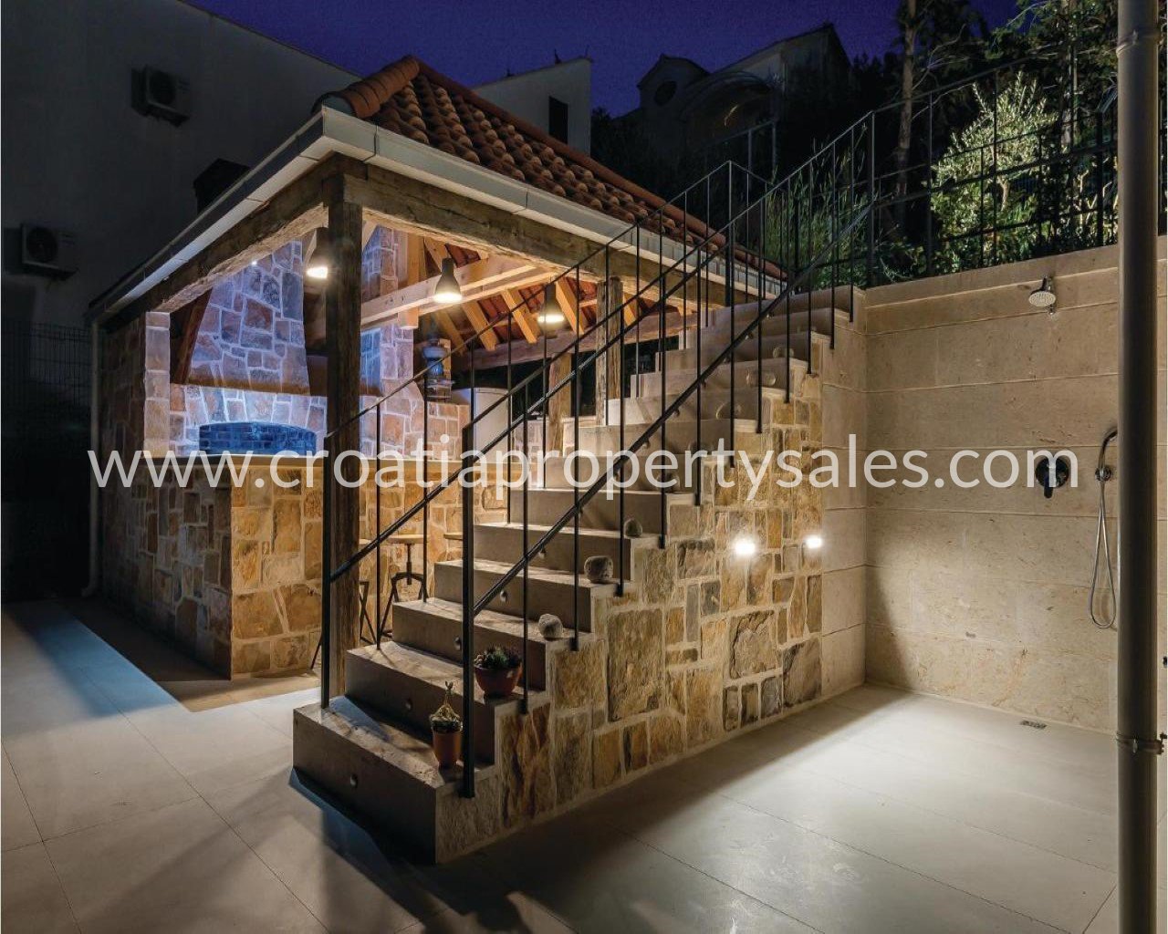 House For sale -  Brac