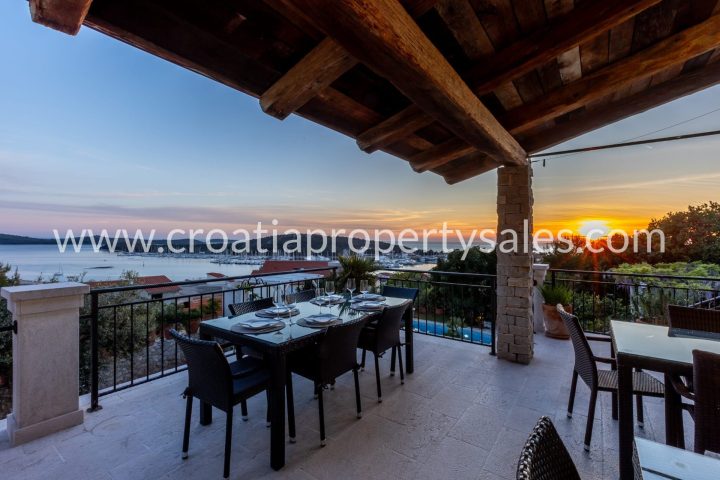 Dom na predaj 379 m² – Rogoznica