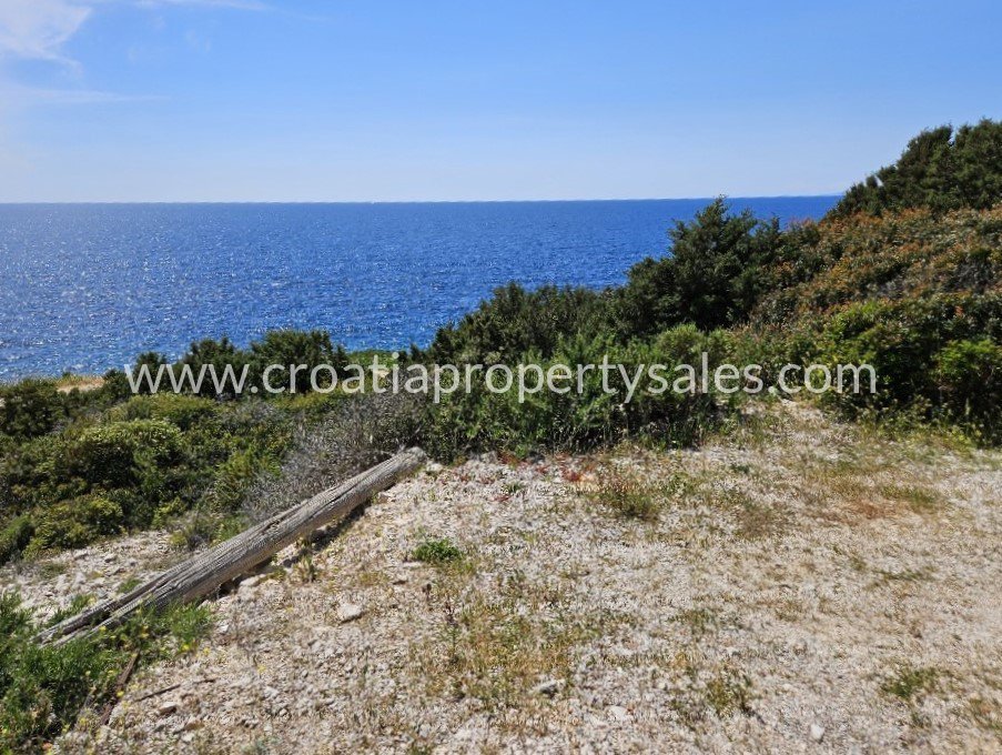 Zemljište Na prodaju -  Hvar