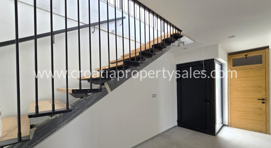 House For sale - Bjelovarsko-bilogorska Sibenik