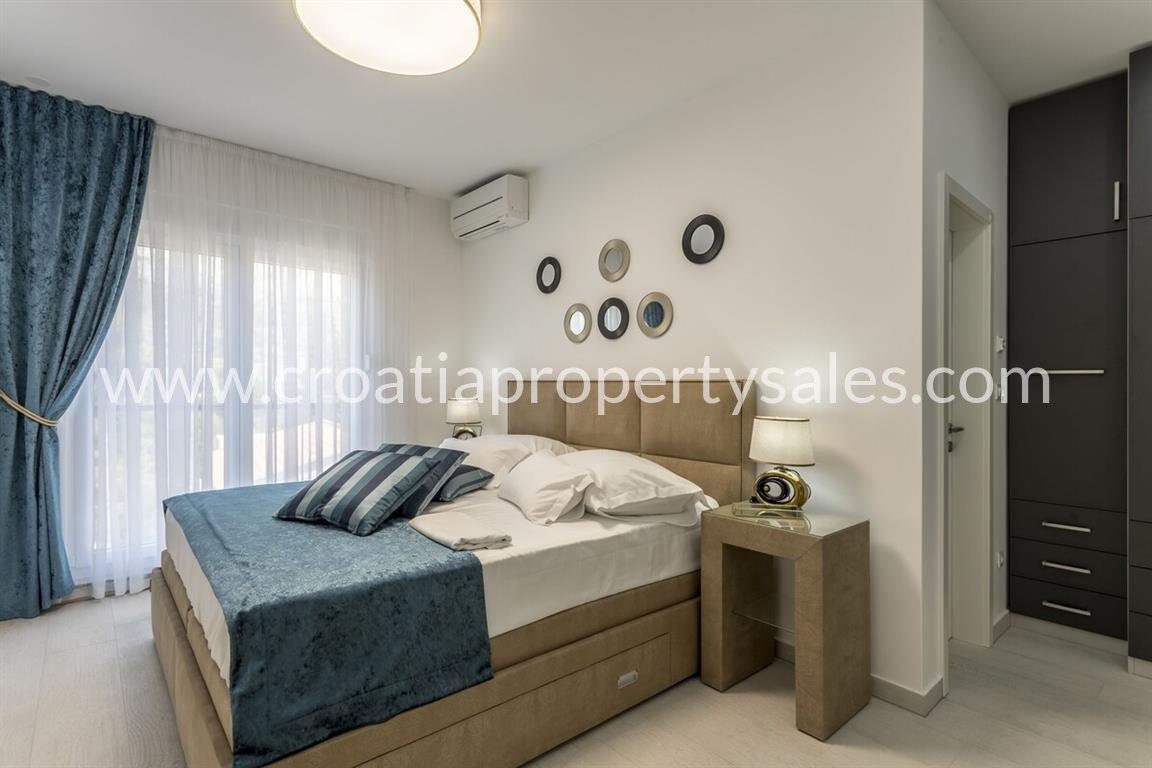 Haus Zu verkaufen -  Omis