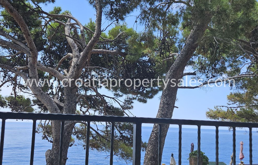 Kuća Na prodaju -  Hvar