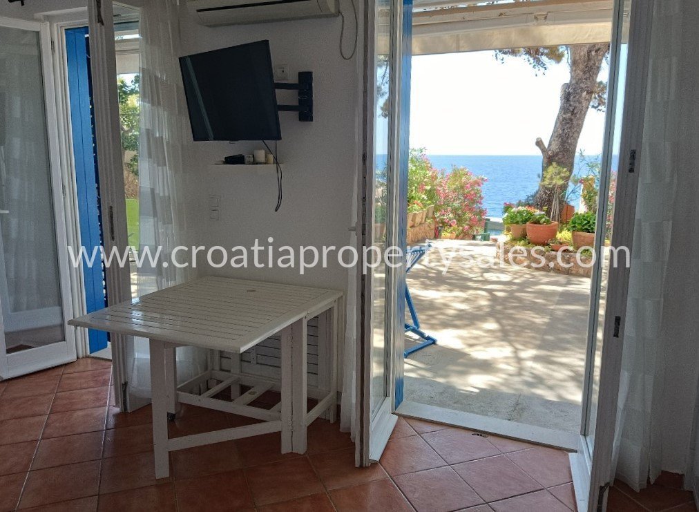 Kuća Na prodaju -  Hvar
