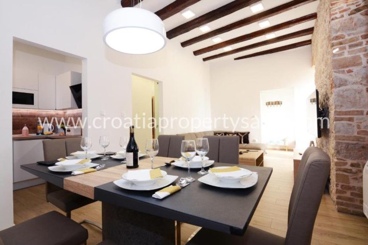 Flat for sale 140 m² – Sibenik