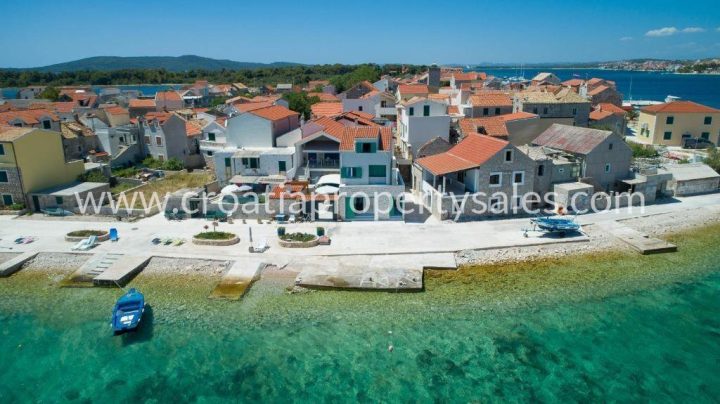 House for sale 160 m² – Sibenik