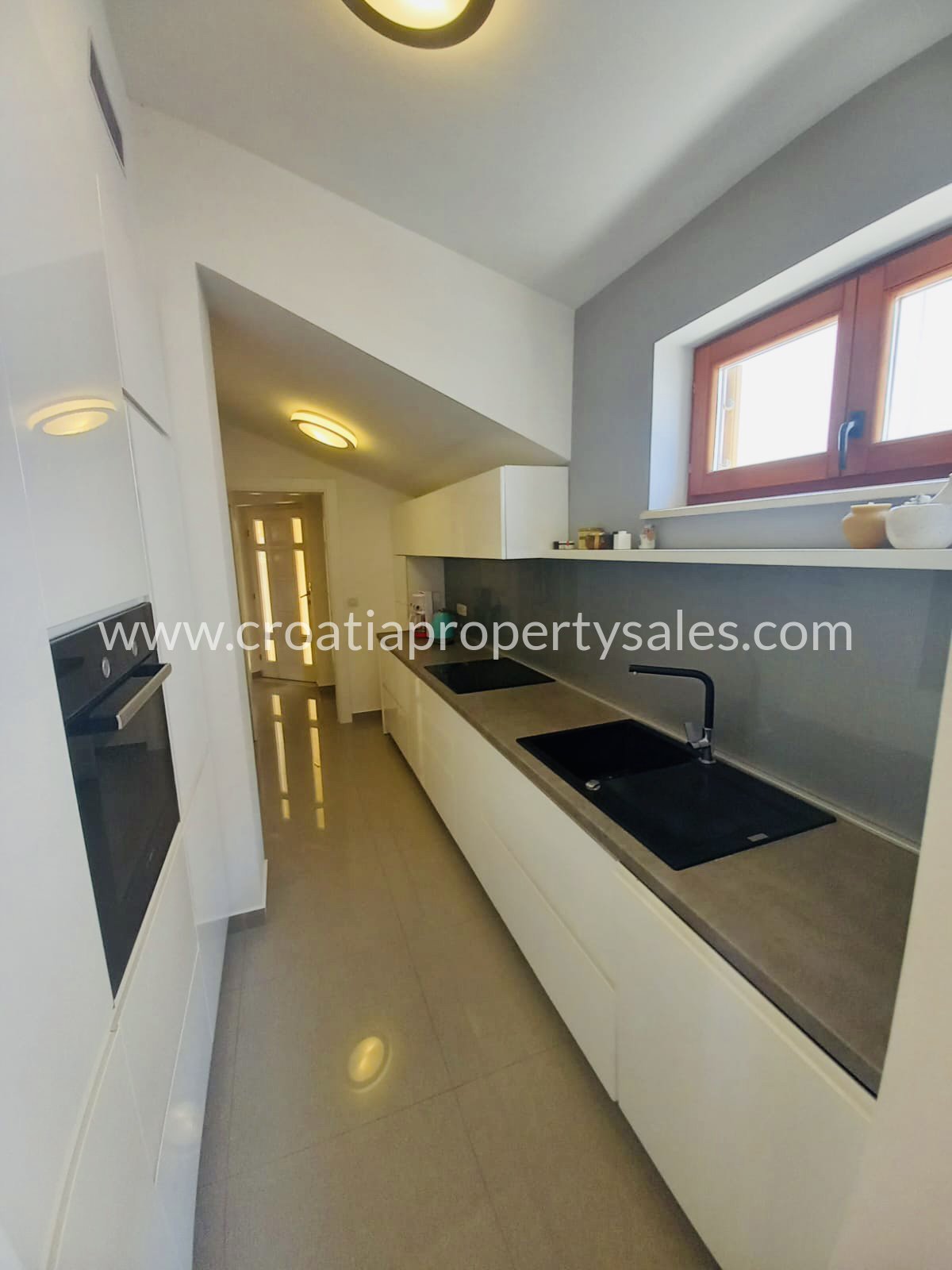 Apartmán Na predaj -  Brac