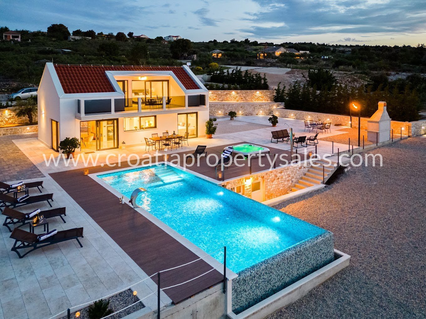 Casa In vendita - Brac - foto 1/12