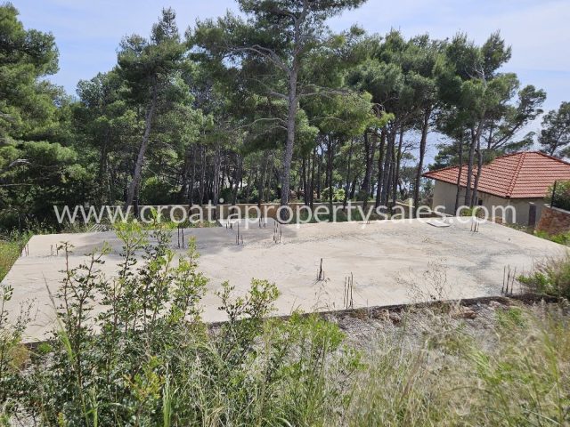 Działka na sprzedaż 962 m² – Hvar