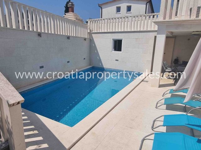 Apartma na predaj 133 m² – Trogir/Ciovo