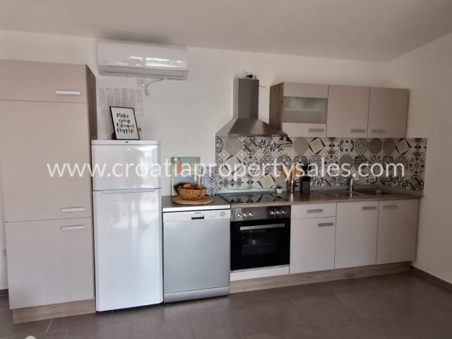 Casa In vendita - šibensko-kninska Rogoznica - foto 3/11