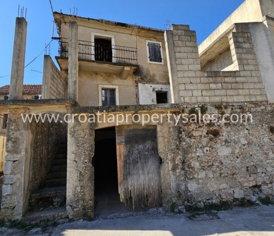 Casa in vendita 230 m² – Hvar