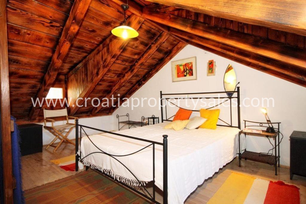 House For sale -  Vis