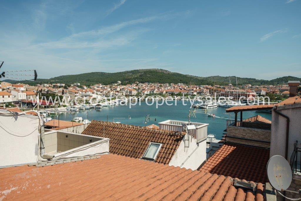 Casa In vendita - Šibensko-kninska Šibenik