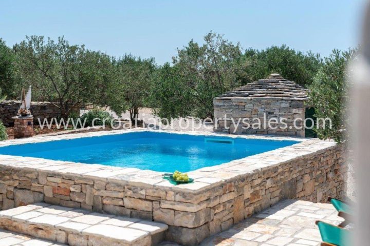 House For sale - Splitsko-dalmatinska šolta - foto 2/18