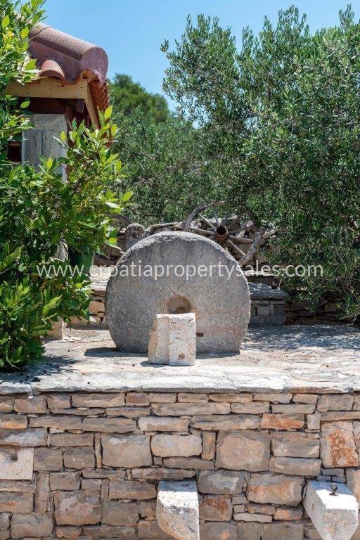 House For sale - Splitsko-dalmatinska Šolta
