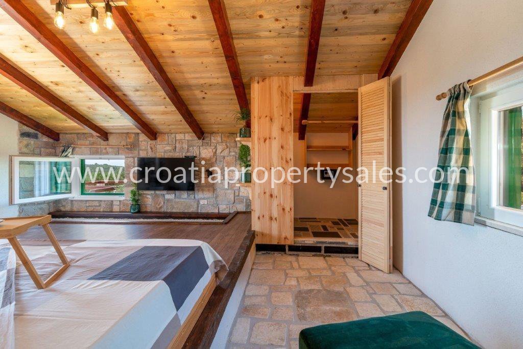 House For sale - Splitsko-dalmatinska Šolta
