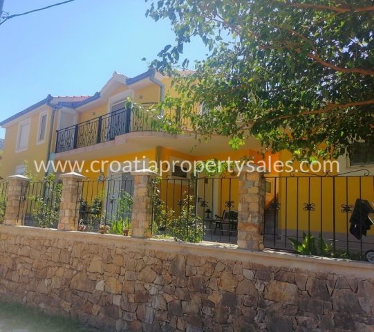 Dom na predaj 174 m² – Split