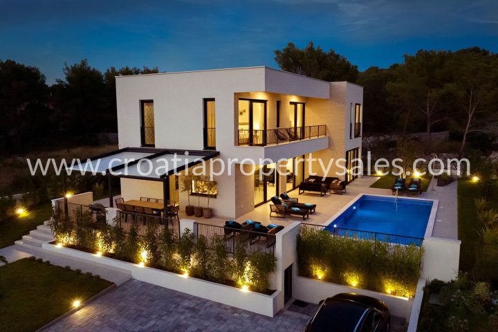 House for sale 250 m² – Sibenik
