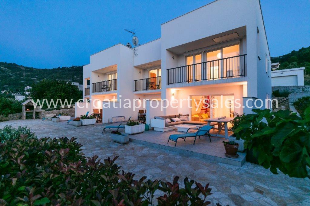 House For sale - Vis - foto 1/7