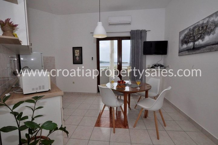 Flat For sale - šibensko-kninska Rogoznica - foto 5/6