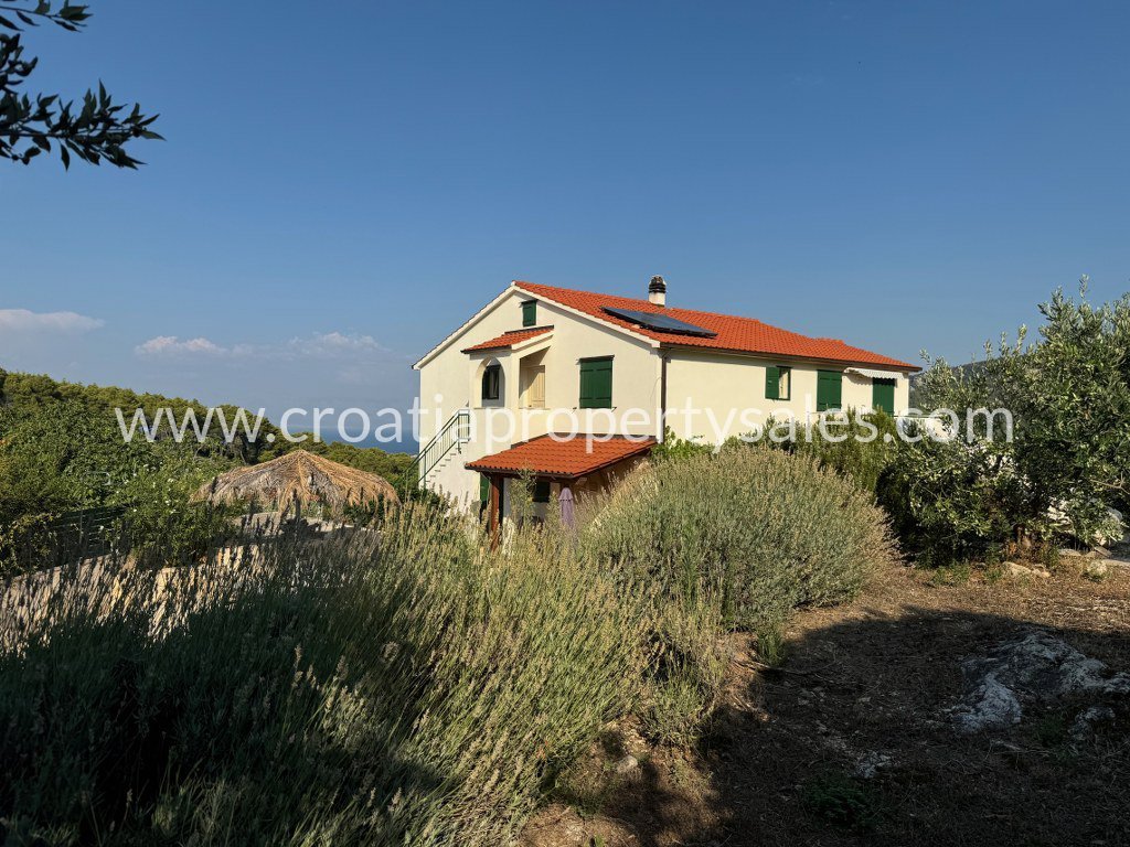 Kuća Na prodaju -  Hvar