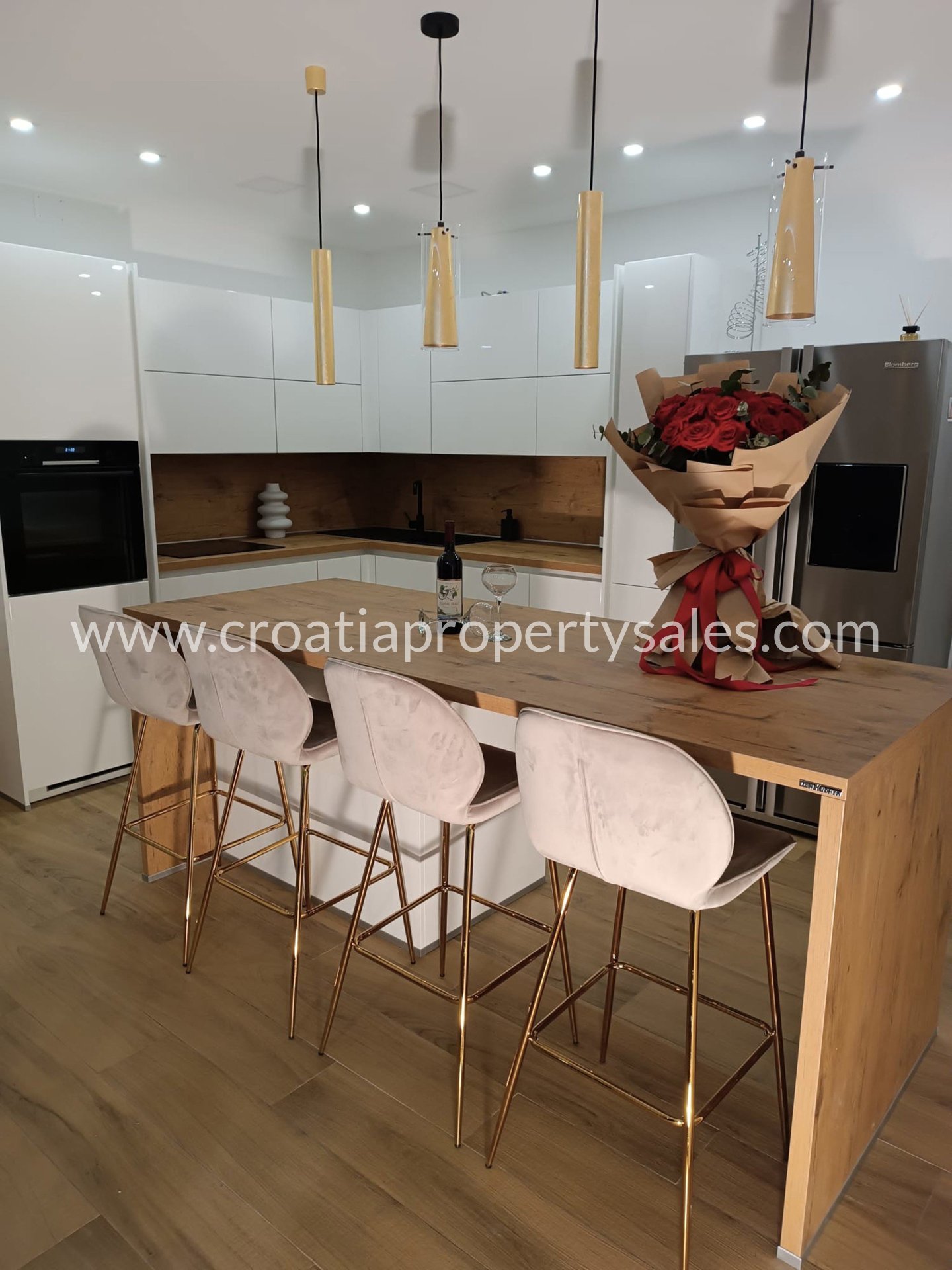 Casa In vendita -  Kastela